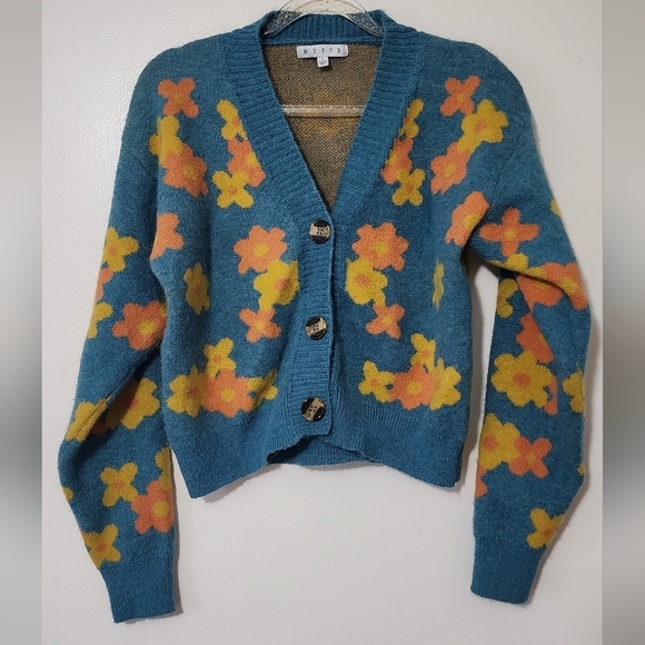 HYFVE Sweaters - HYFVE‎ Mod Floral V-neck Cardigan Sweater Boho Bright Lagenlook Cottagecore Fun